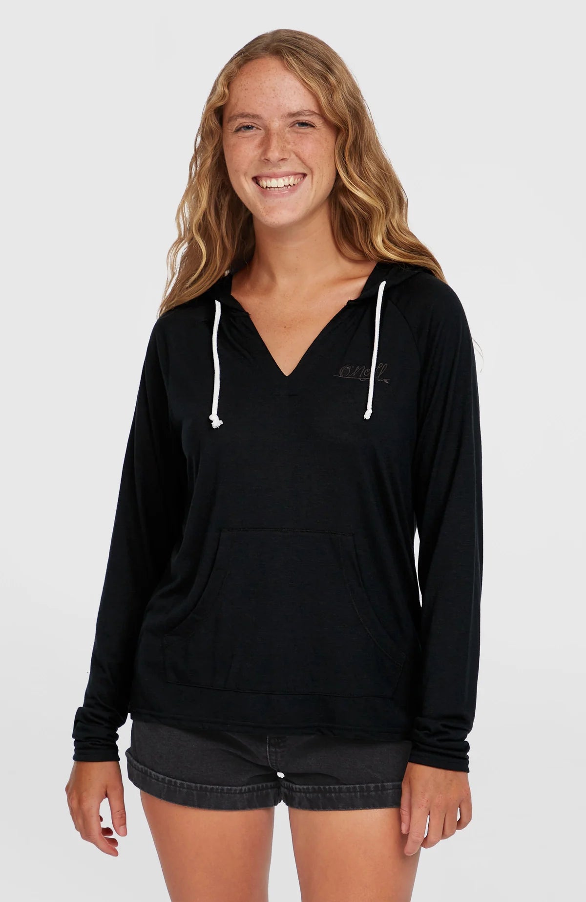 O'Neill Women Essentials Long Sleeve Hoodie | Black