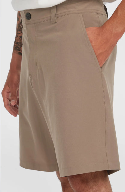 Men Hybrid Chino 19" Shorts | Brown