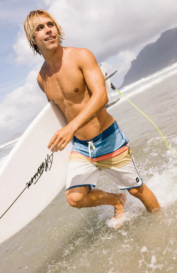 O'Neill Men Lennox Scallop 19'' Boardshorts Green Mix