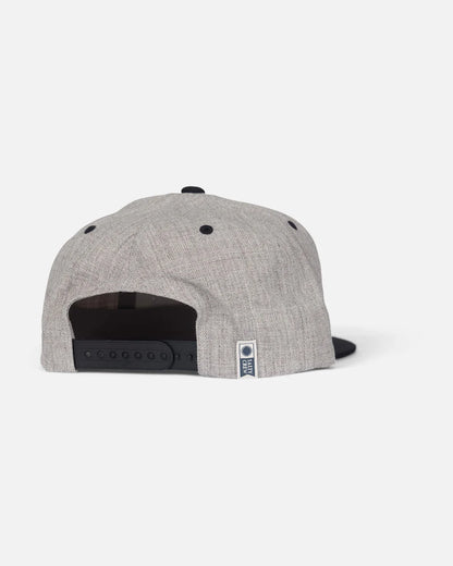 Salty Crew Tailgate 6 Panel Oatmeal